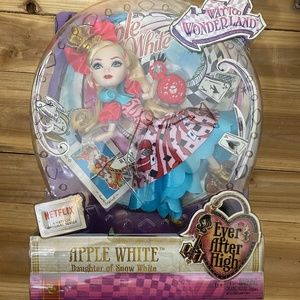 Ever After High - Apple White Way Too Wonderland Doll